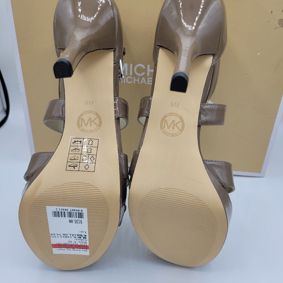 Michael Kors Evie Platform - Worn Once - Size 9 M with box 4" heels - Picture 2 of 4